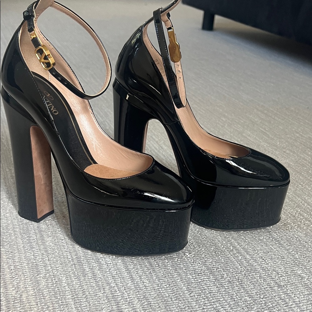 Valentino Glossy Black Platform Pumps